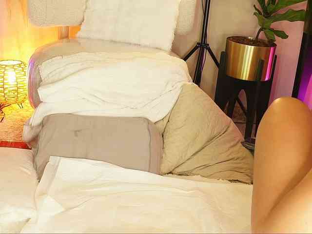 amelia-lov3 webcam