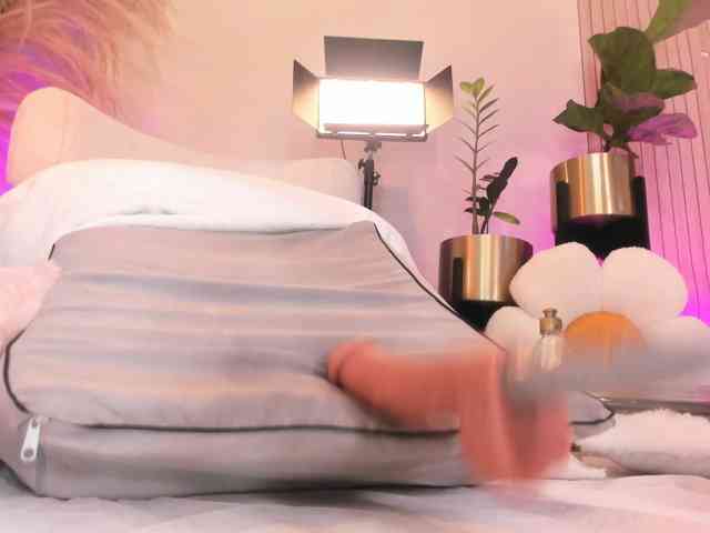 amelia-lov3 webcam