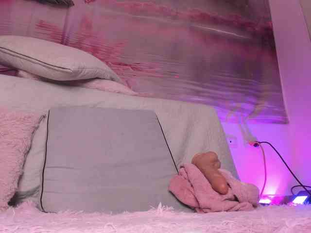 amelia-lov3 webcam