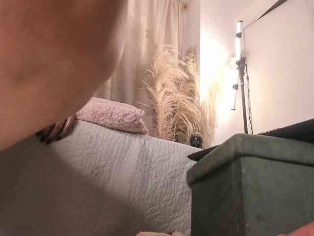 amelia-lov3 webcam