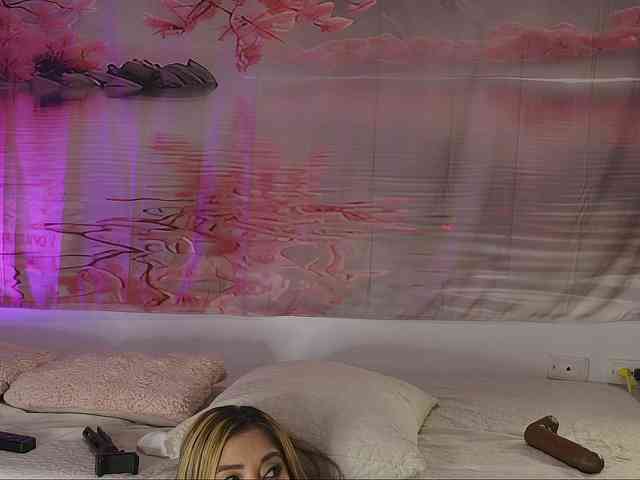 amelia-lov3 webcam