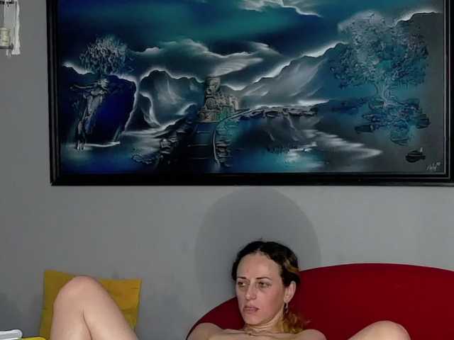 brunettedaisy live cam on BongaCams