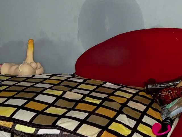 brunettedaisy live cam on BongaCams