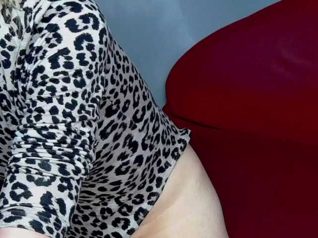brunettedaisy live cam on BongaCams