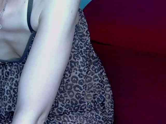 brunettedaisy webcam