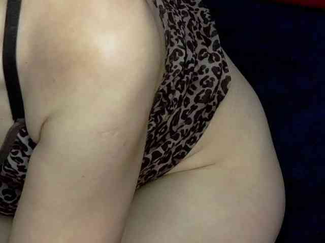 brunettedaisy