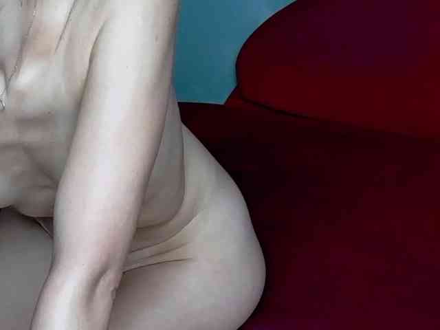 brunettedaisy
