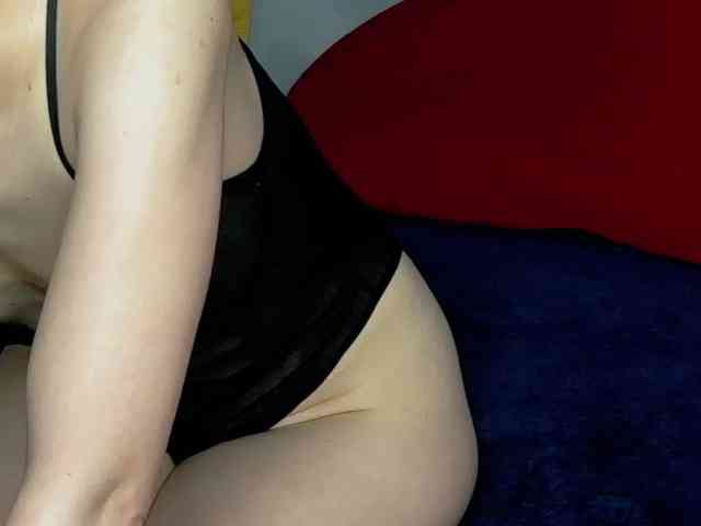 brunettedaisy