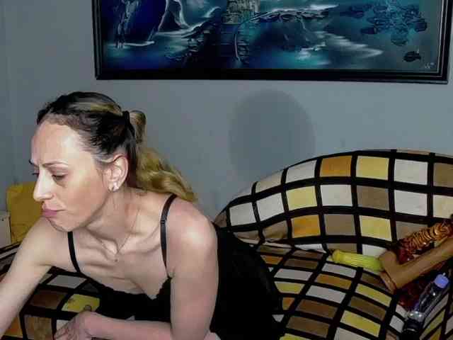 brunettedaisy webcam