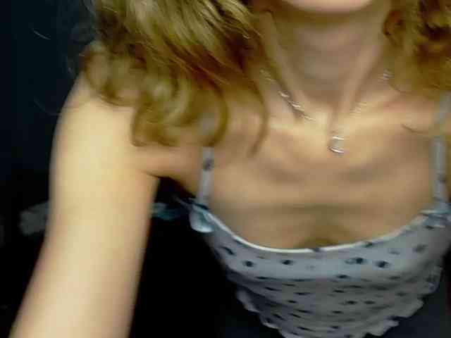 brunettedaisy