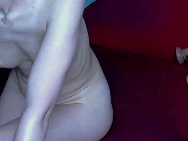 brunettedaisy