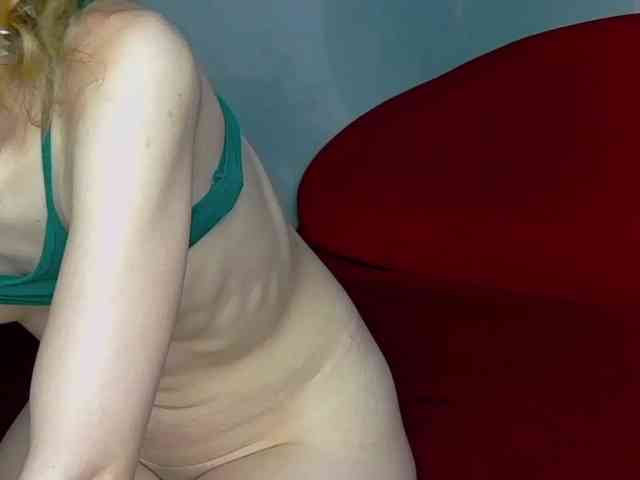 brunettedaisy