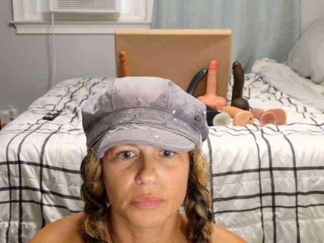 KatieCoxxWell webcam