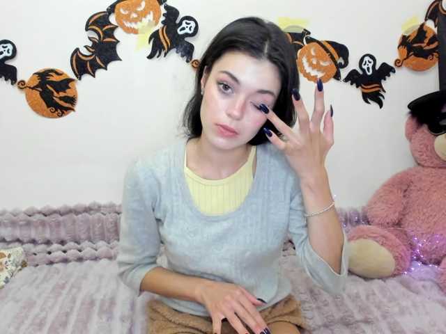 Honeykrisspussy live cam on BongaCams