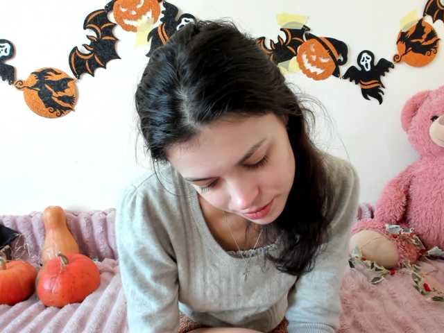 Honeykrisspussy live cam on BongaCams