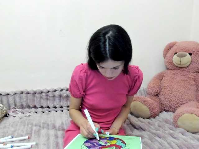 Honeykrisspussy live cam on BongaCams