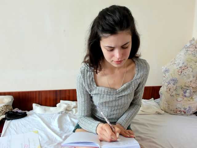 Honeykrisspussy live cam on BongaCams