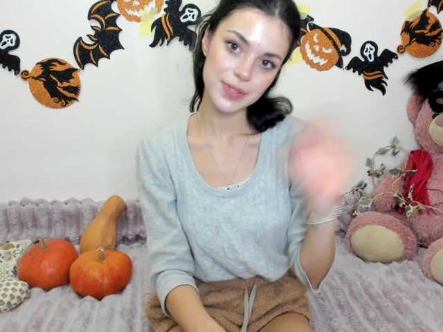 Honeykrisspussy live cam on BongaCams