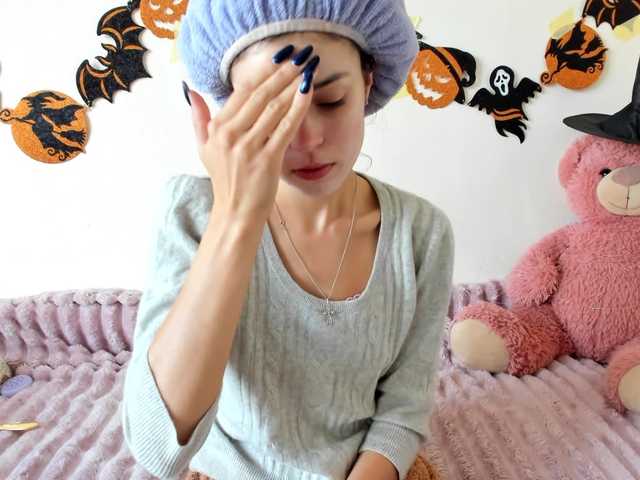Honeykrisspussy — live female cam