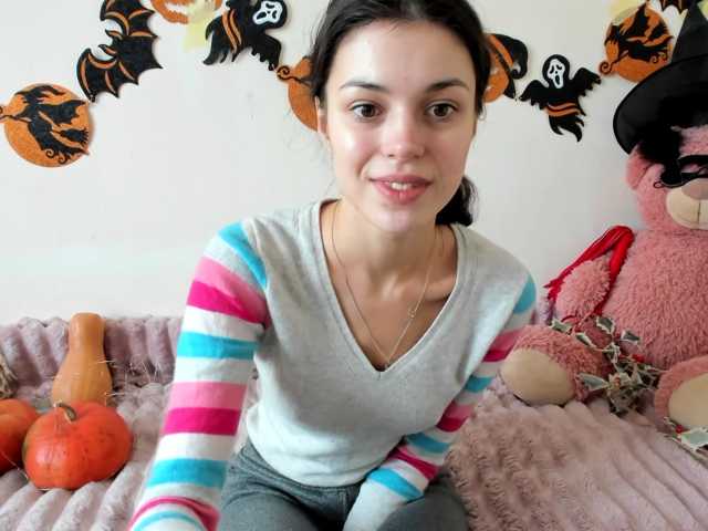 Honeykrisspussy live cam on BongaCams
