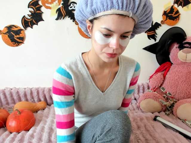 Honeykrisspussy live cam on BongaCams
