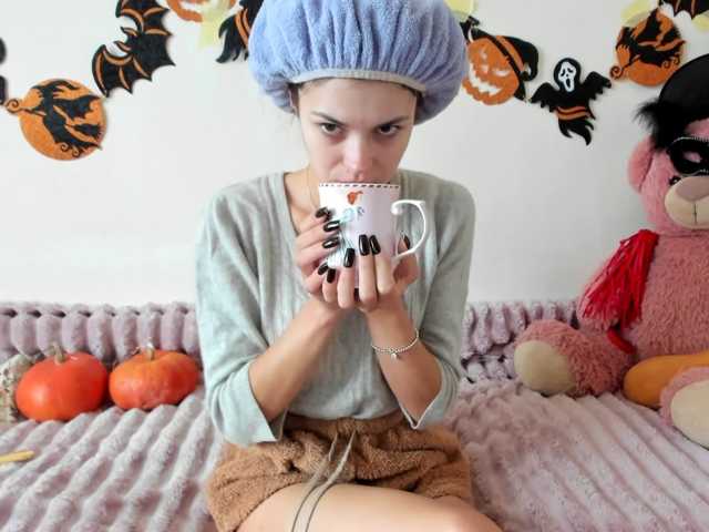Honeykrisspussy, live now on BongaCams