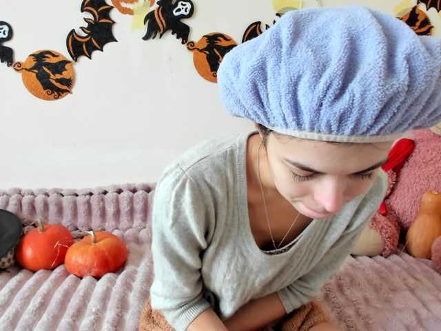 Honeykrisspussy