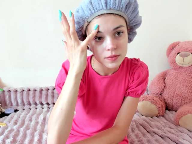 Honeykrisspussy live cam on BongaCams
