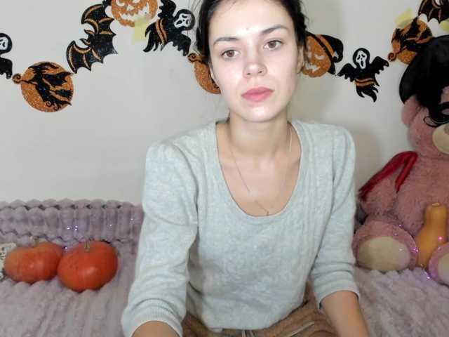 Honeykrisspussy live cam on BongaCams