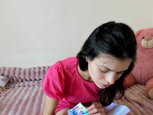 Honeykrisspussy live cam on BongaCams
