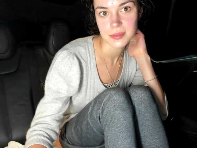 Honeykrisspussy live cam on BongaCams
