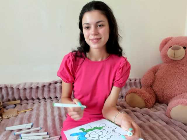 Honeykrisspussy live webcam show