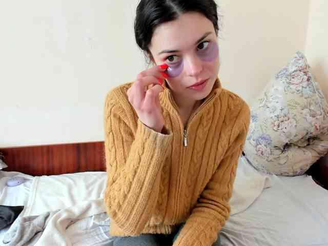Honeykrisspussy webcam