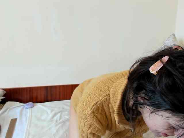 Honeykrisspussy webcam