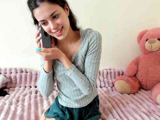 Honeykrisspussy webcam