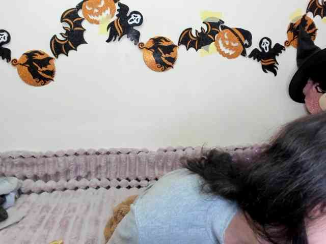 Honeykrisspussy webcam