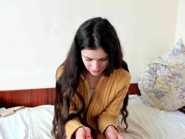 Honeykrisspussy webcam