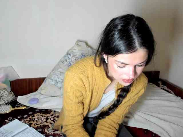 Honeykrisspussy webcam