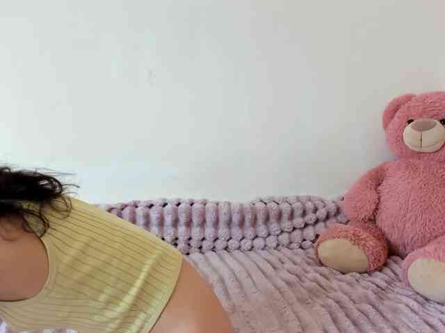 Honeykrisspussy webcam