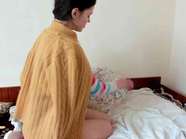 Honeykrisspussy webcam