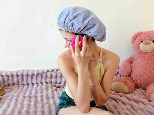 Honeykrisspussy webcam