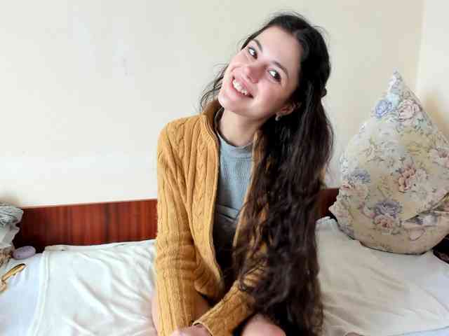 Honeykrisspussy webcam