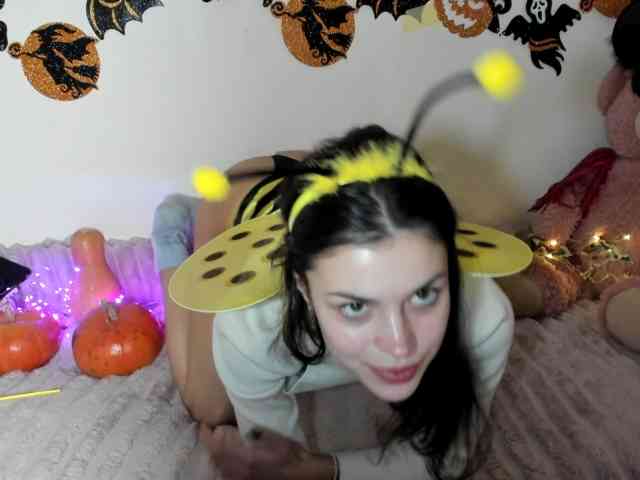 Honeykrisspussy
