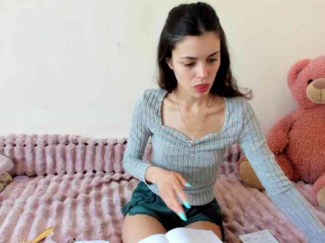 Honeykrisspussy webcam