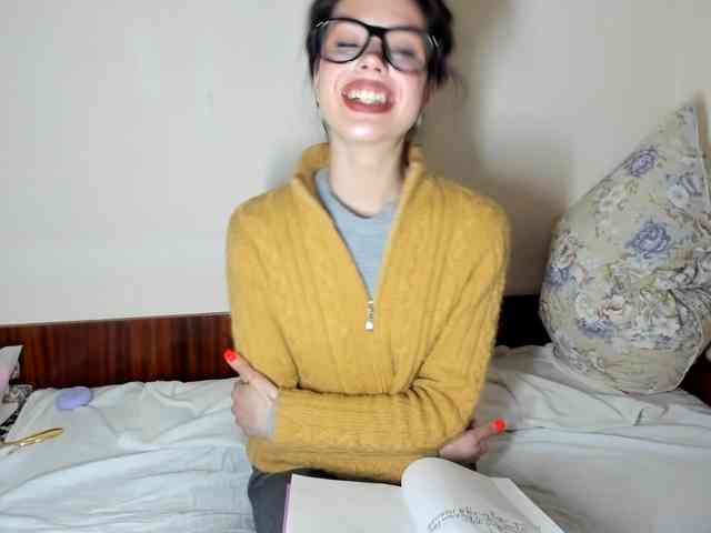 Honeykrisspussy