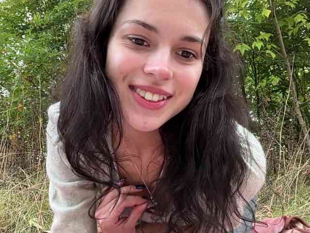 Honeykrisspussy webcam