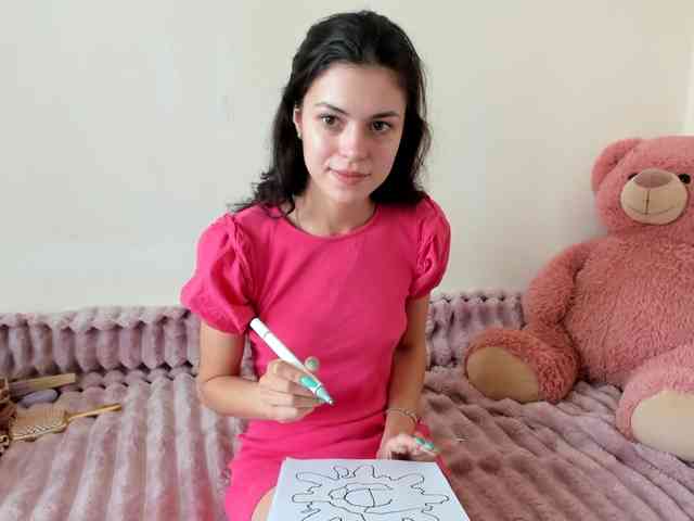 Honeykrisspussy webcam