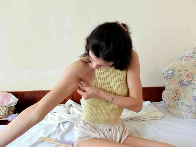 Honeykrisspussy webcam