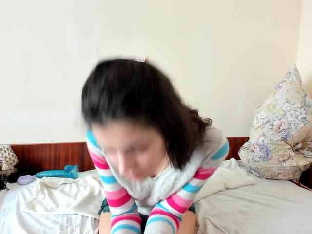 Honeykrisspussy webcam
