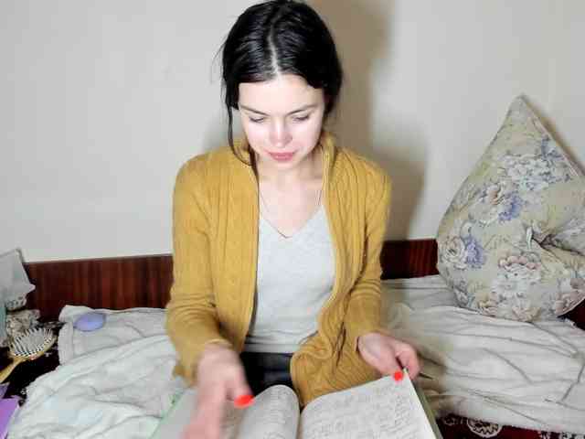 Honeykrisspussy webcam